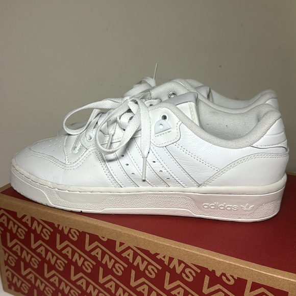 Adidas Rivalry Lows - Picture 3 of 6